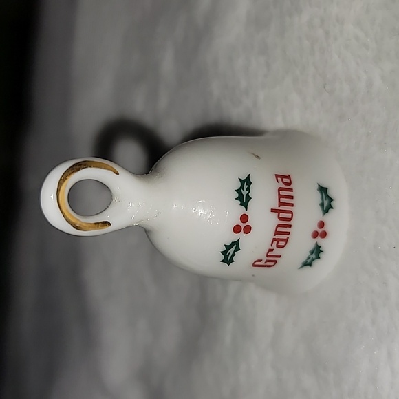 Mini Holiday Grandma Bell from Ganz - Picture 3 of 4